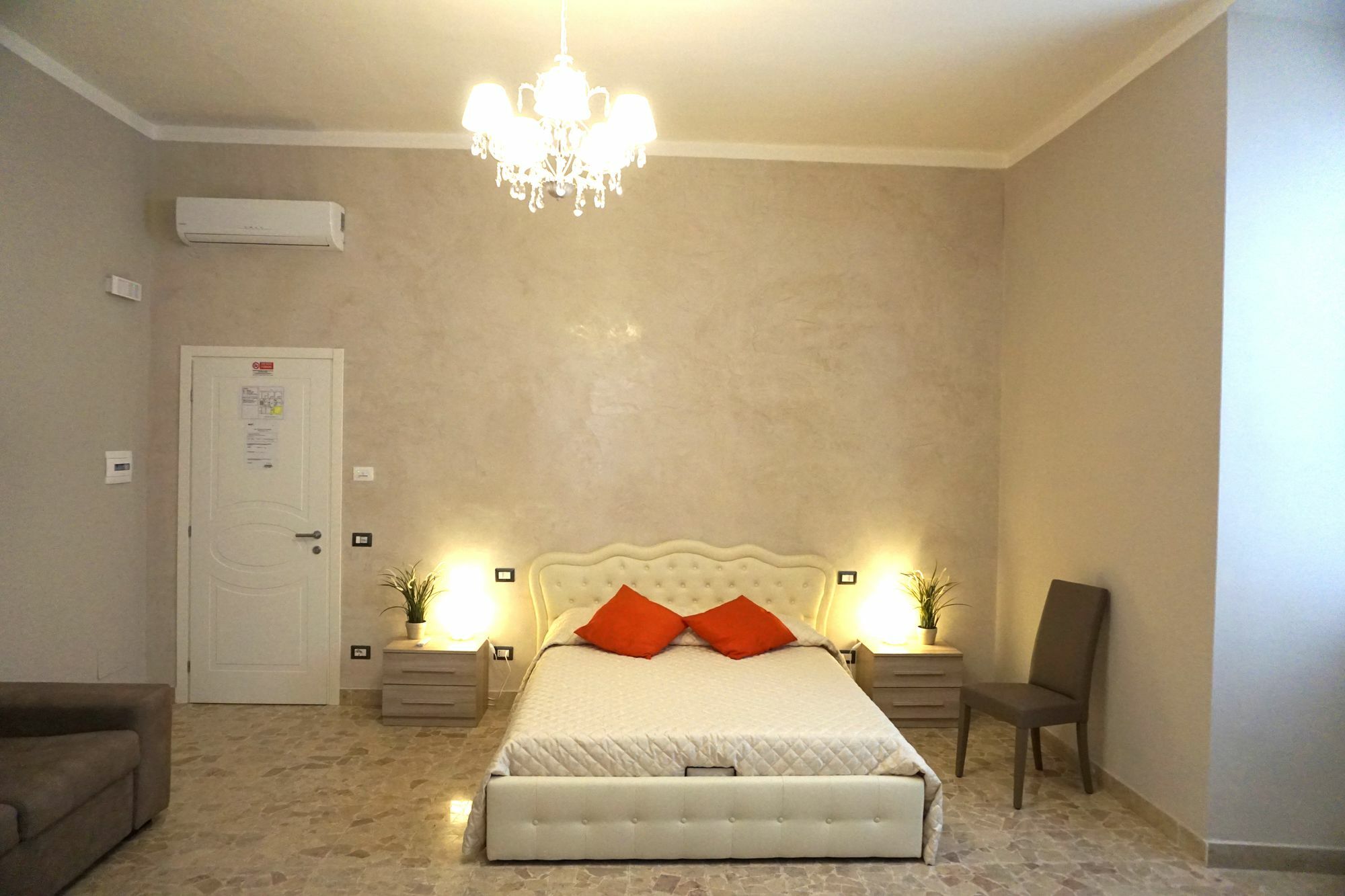 Residence Stendhal Guest House Чивитавеккья Экстерьер фото